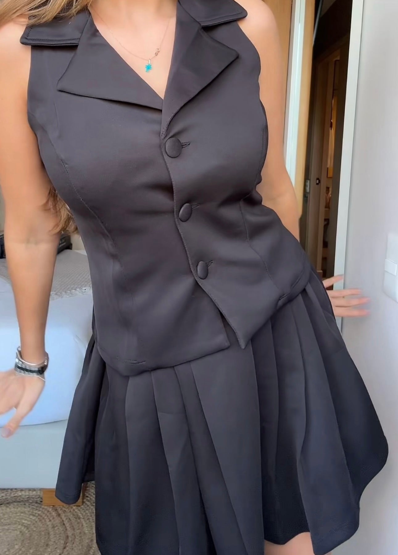 Back vest
